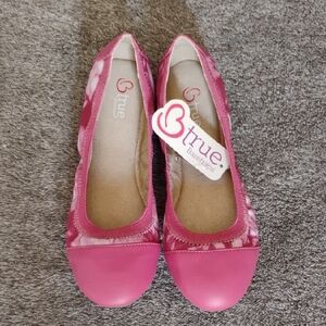 BareTraps B True Adabella NWT Ballet Flats